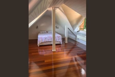 Casa para alugar com 4 quartos, 220m² em Agronômica, Florianópolis