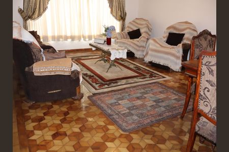 Sala de casa à venda com 3 quartos, 600m² em Vila Bela, São Paulo