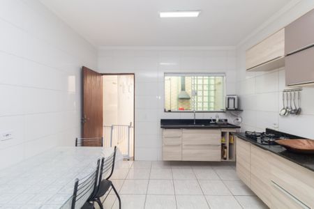 Casa à venda com 145m², 3 quartos e 2 vagasCozinha