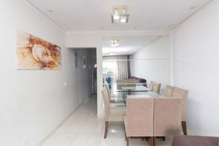 Casa à venda com 145m², 3 quartos e 2 vagasSala