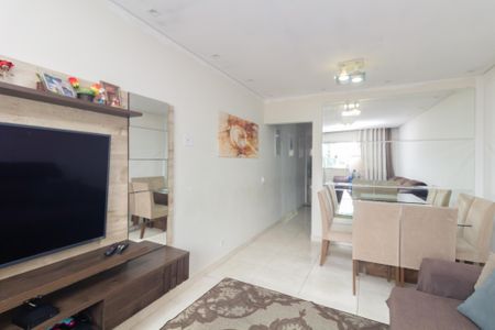 Casa à venda com 145m², 3 quartos e 2 vagasSala