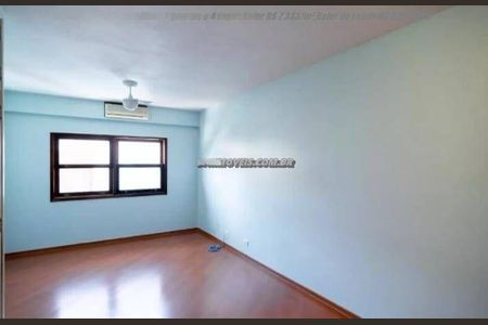 Casa à venda com 4 quartos, 300m² em Vila Cordeiro, São Paulo