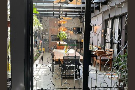 Casa à venda com 250m², 4 quartos e 3 vagas