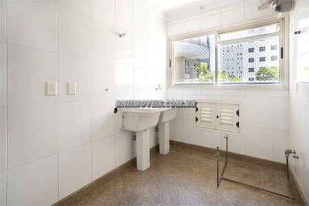 Apartamento à venda com 3 quartos, 315m² em Alto de Pinheiros, São Paulo