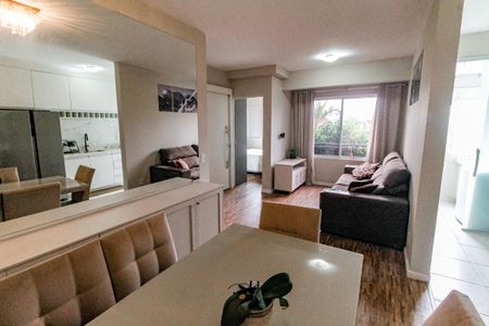 Apartamento para alugar com 65m², 2 quartos e 1 vagaSala
