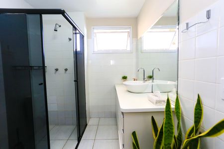 Apartamento para alugar com 65m², 2 quartos e 1 vagaBanheiro