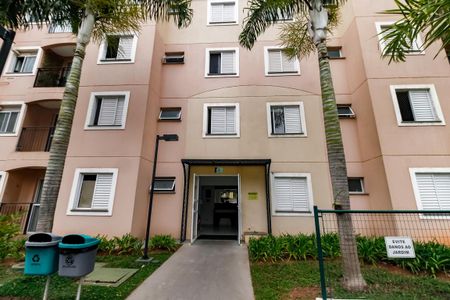 Apartamento para alugar com 65m², 2 quartos e 1 vagaFachada do bloco