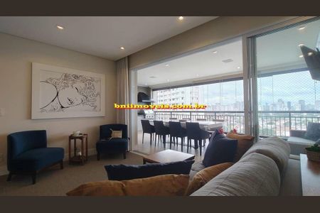 Apartamento à venda com 3 quartos, 136m² em Vila Olímpia, São Paulo