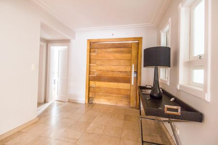 Casa à venda com 460m², 4 quartos e 4 vagasSala 