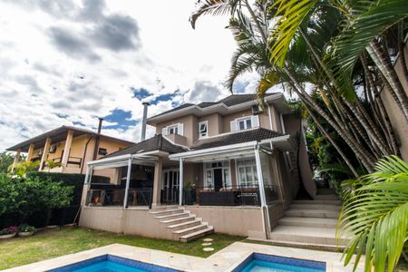 Casa à venda com 460m², 4 quartos e 4 vagasFachada