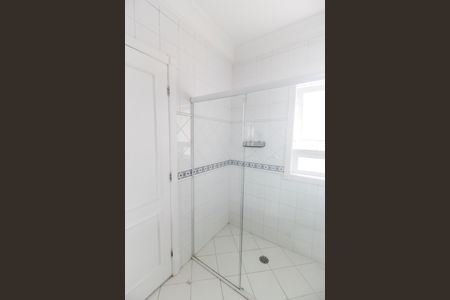 Casa à venda com 460m², 4 quartos e 4 vagasBanheiro da Suíte