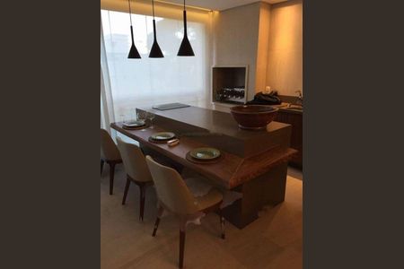 Apartamento à venda com 3 quartos, 205m² em Jardim Vitória Régia, São Paulo