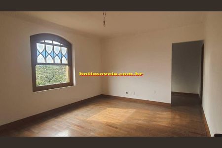 Casa à venda com 4 quartos, 500m² em Jardim Leonor, São Paulo