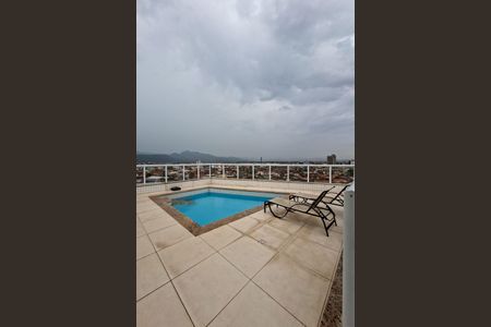 Apartamento para alugar com 75m², 2 quartos e 1 vagaÁrea comum - Piscina