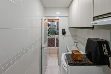 Apartamento para alugar com 75m², 2 quartos e 1 vagaÁrea de Serviço