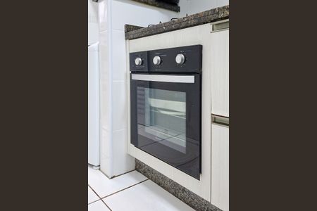 Apartamento para alugar com 75m², 2 quartos e 1 vagaCozinha 