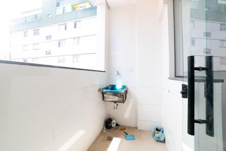 Apartamento à venda com 102m², 3 quartos e 2 vagas Apartamento à venda com 102m², 3 quartos e 2 vagasÁrea de Serviço