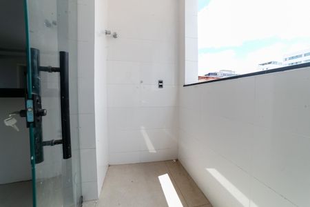 Apartamento à venda com 102m², 3 quartos e 2 vagas Apartamento à venda com 102m², 3 quartos e 2 vagasÁrea de Serviço