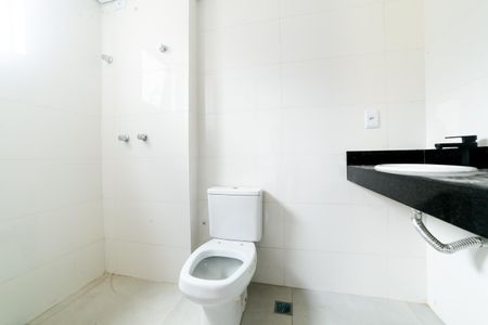 Apartamento à venda com 104m², 3 quartos e 3 vagas Apartamento à venda com 104m², 3 quartos e 3 vagasBanheiro da Suíte