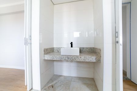 Apartamento à venda com 104m², 3 quartos e 3 vagas Apartamento à venda com 104m², 3 quartos e 3 vagasBanheiro Social