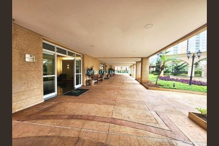 Apartamento à venda com 218m², 4 quartos e 4 vagas