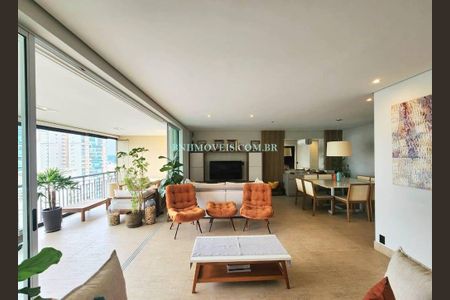 Apartamento à venda com 218m², 4 quartos e 4 vagas