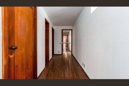Apartamento à venda com 226m², 3 quartos e 3 vagas