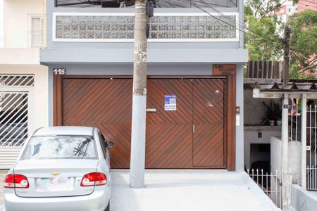 Casa para alugar com 100m², 2 quartos e 1 vagaFachada