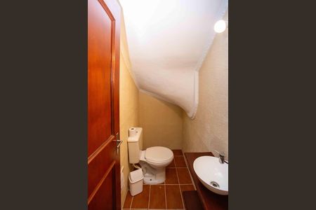 Casa para alugar com 100m², 2 quartos e 1 vagaLavabo