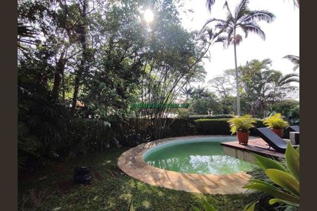 Casa à venda com 650m², 2 quartos e 5 vagas