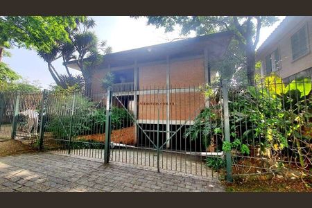 Casa à venda com 650m², 2 quartos e 5 vagas