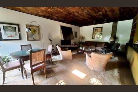 Casa à venda com 2 quartos, 650m² em Jardim Guedala, São Paulo