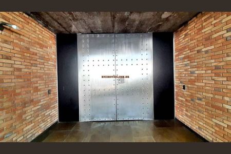 Casa à venda com 650m², 2 quartos e 5 vagas