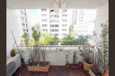 Apartamento à venda com 2 quartos, 74m² em Real Parque, São Paulo