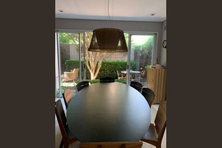 Casa à venda com 4 quartos, 350m² em Jardim Panorama, São Paulo