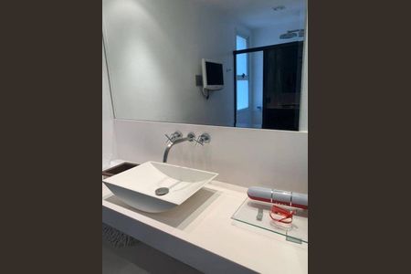 Casa à venda com 4 quartos, 350m² em Jardim Panorama, São Paulo