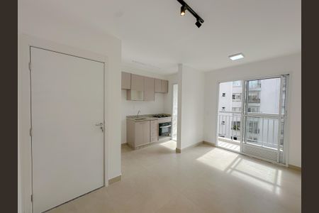 Sala/Cozinha de apartamento para alugar com 2 quartos, 49m² em Boaçava, São Paulo