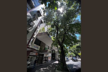 Apartamento para alugar com 80m², 2 quartos e 1 vaga Apartamento para alugar com 80m², 2 quartos e 1 vagaFachada