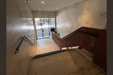 Apartamento para alugar com 80m², 2 quartos e 1 vaga Apartamento para alugar com 80m², 2 quartos e 1 vagaHall