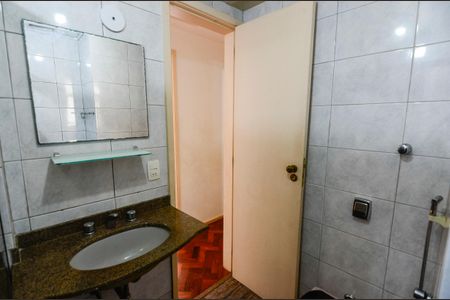Apartamento para alugar com 80m², 2 quartos e 1 vaga Apartamento para alugar com 80m², 2 quartos e 1 vagaBanheiro 1