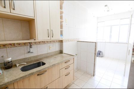 Apartamento para alugar com 80m², 2 quartos e 1 vaga Apartamento para alugar com 80m², 2 quartos e 1 vagaCozinha