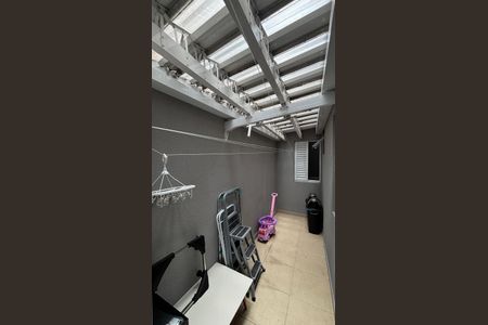 Apartamento à venda com 80m², 3 quartos e 1 vagaÁrea de Serviço