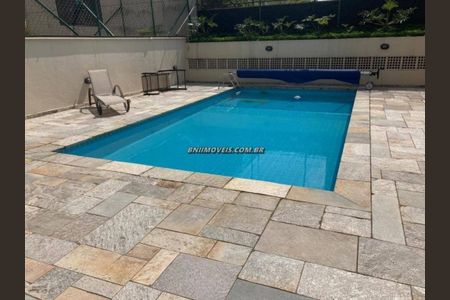 Apartamento à venda com 132m², 4 quartos e 3 vagas