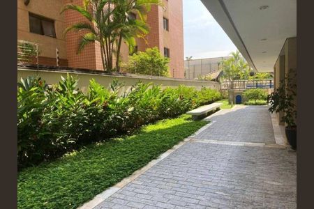 Apartamento à venda com 132m², 4 quartos e 3 vagas