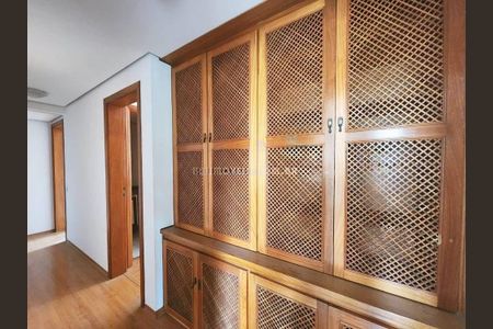 Apartamento à venda com 3 quartos, 144m² em Vila Nova Conceição, São Paulo