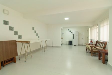 Apartamento para alugar com 73m², 2 quartos e 1 vagaÁrea comum - Salão de festas