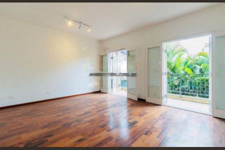 Casa à venda com 3 quartos, 1000m² em Morumbi, São Paulo