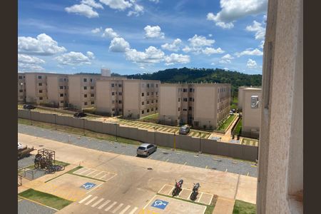 Apartamento para alugar com 2 quartos, 48m² em Jardim Guanabara, Goiânia