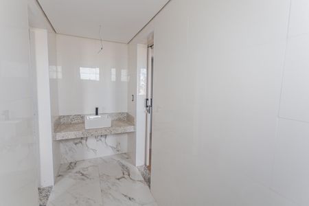 Apartamento à venda com 207m², 3 quartos e 3 vagasBanheiro da Semi-Suíte 1 e 2 