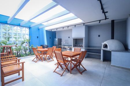 Apartamento à venda com 28m², 1 quarto e 1 vaga Apartamento à venda com 28m², 1 quarto e 1 vagaÁrea comum - Churrasqueira